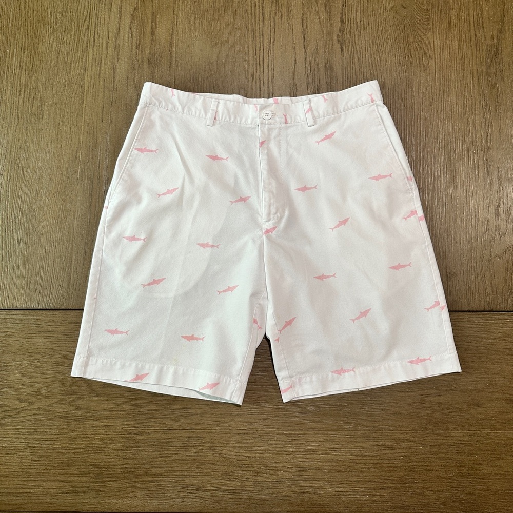 Savane Men’s Golf Shorts Size 34 Shark Print